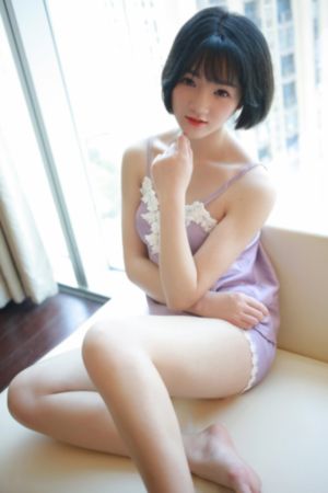 漂亮女邻居_BD英语BD在线观看